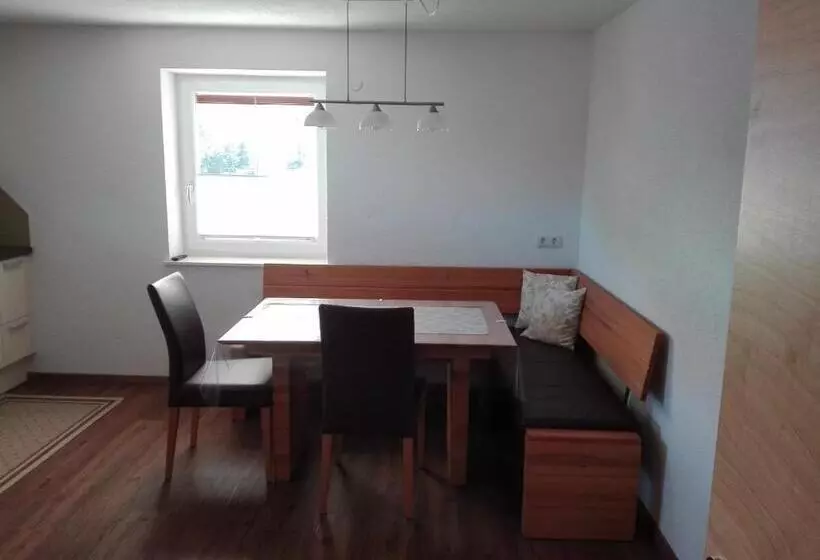 ホテル Ferienwohnung Berghof Pixner