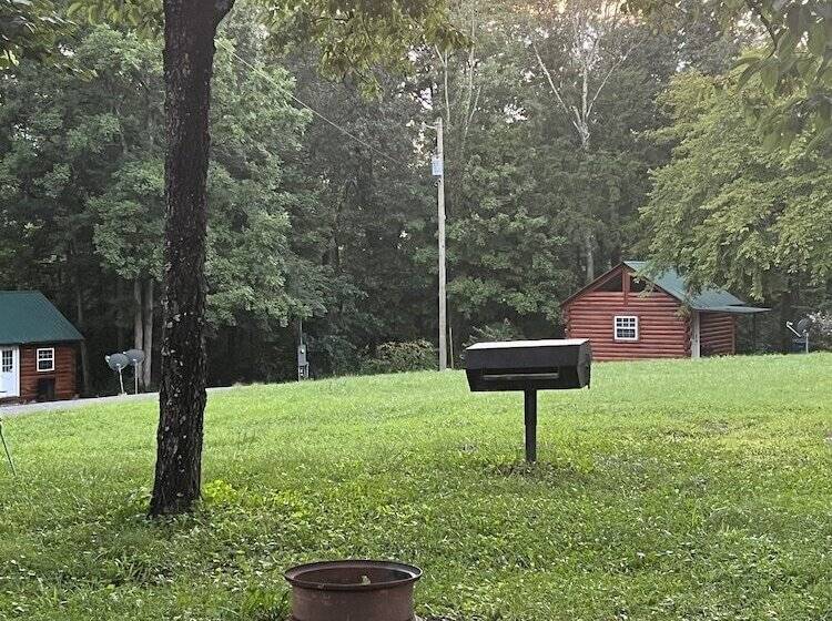 فندق Kozy Haven Log Cabin Rentals