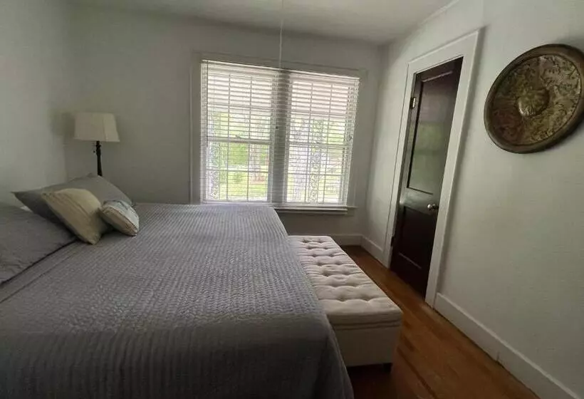 Hotelli Kozy Haven Log Cabin Rentals