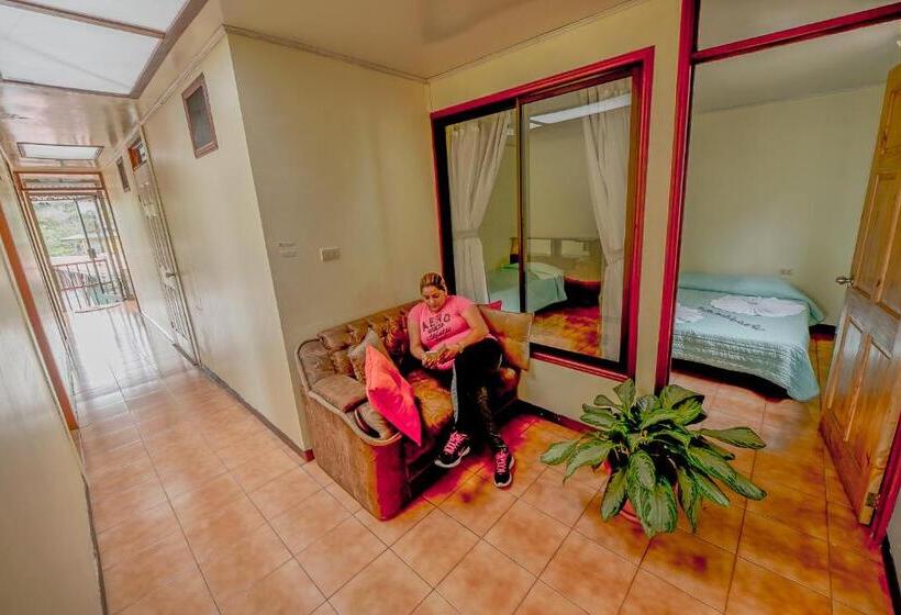 Maris Bed & Breakfast Monteverde