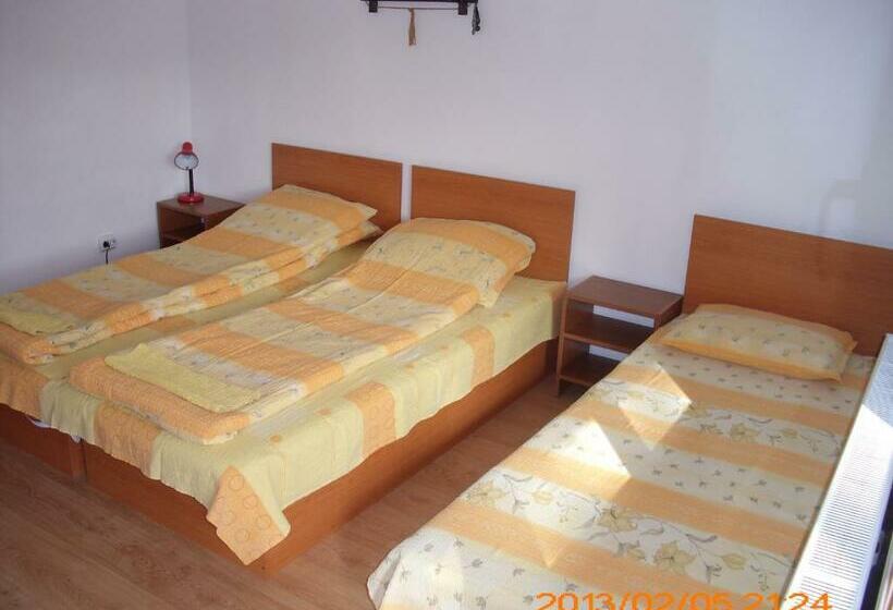 펜션 Bolyarski Stan Guest House