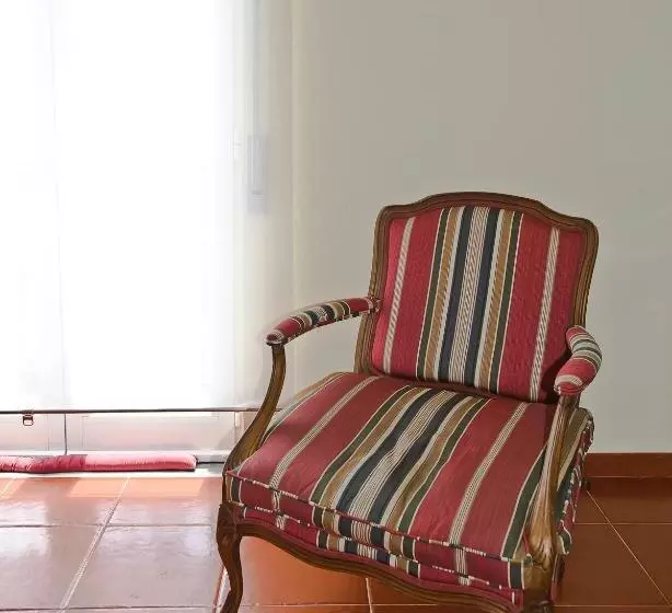 پانسیون Retromovement House