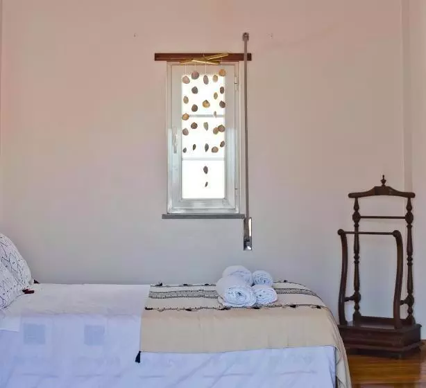 پانسیون Retromovement House