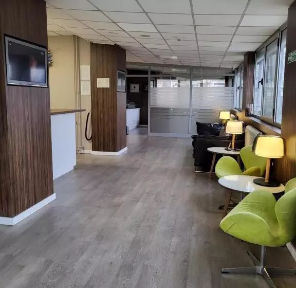 هتل Adresa Suites