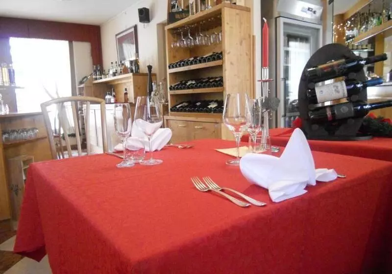 فندق And Wellness Patriarca