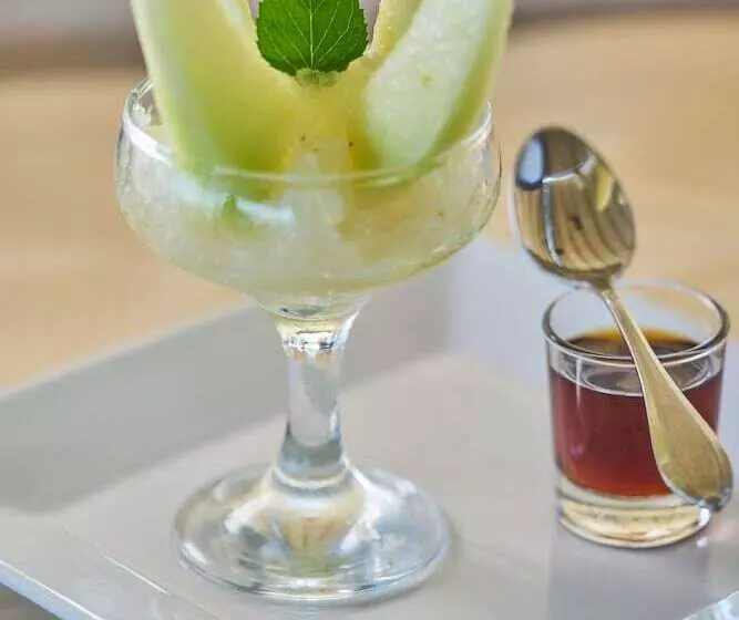 בית מלון כפרי Avantis Suites