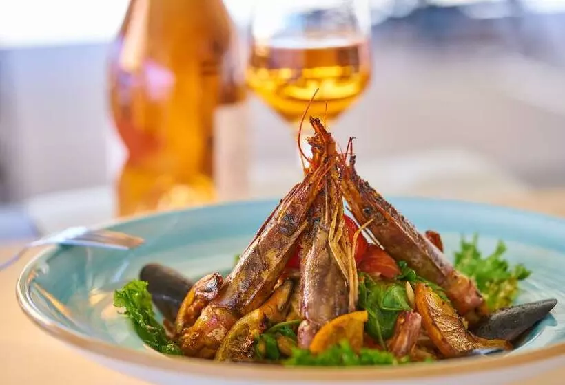 בית מלון כפרי Avantis Suites