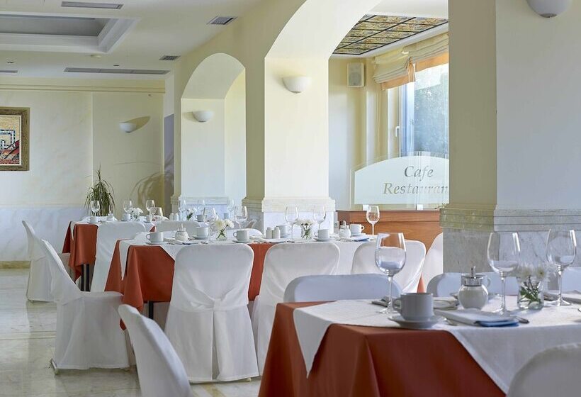 فندق Avantis Suites