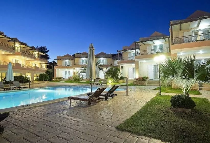 בית מלון כפרי Avantis Suites