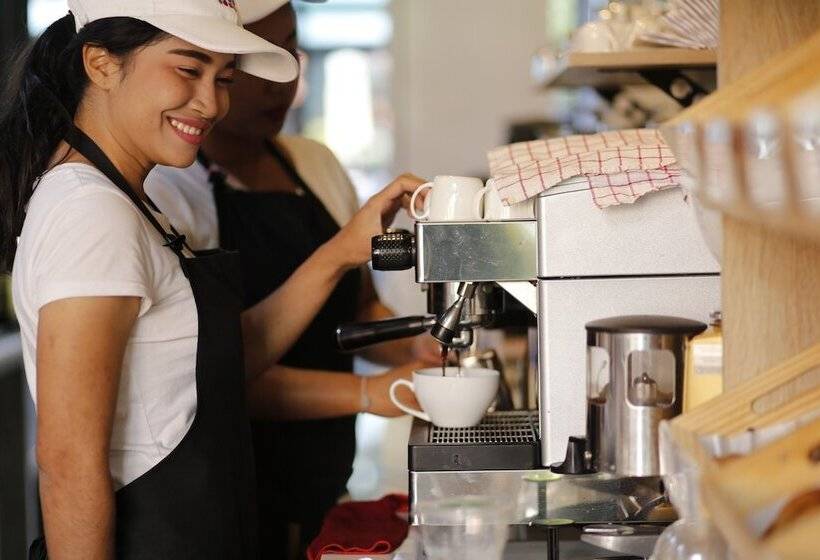 בית מלון כפרי Baan Kamala Fantasea