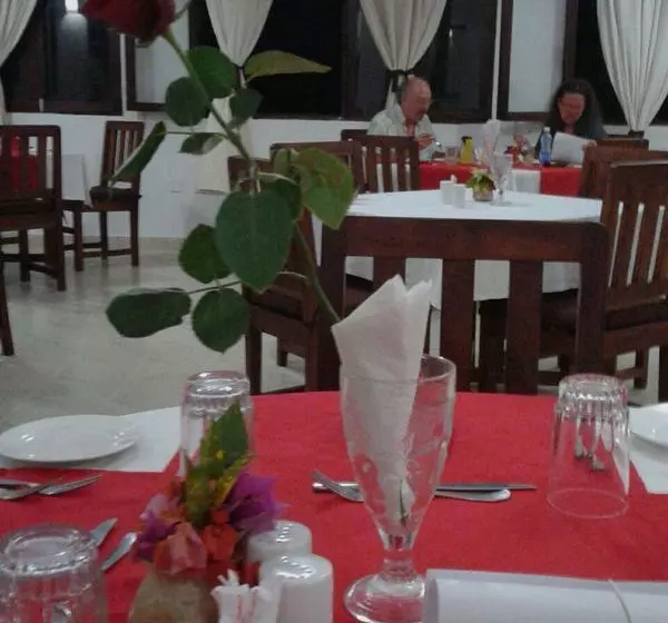 هتل Ahg Dorado Cottage