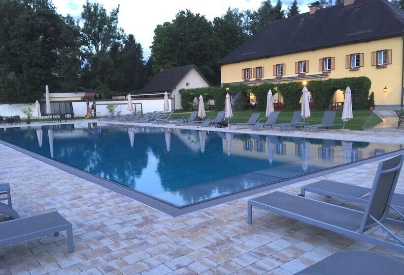 ホテル Gut Drasing