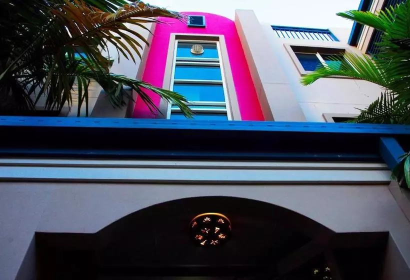 Отель Montego Sands Resort