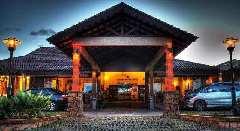 فندق Ulek Beach Resort