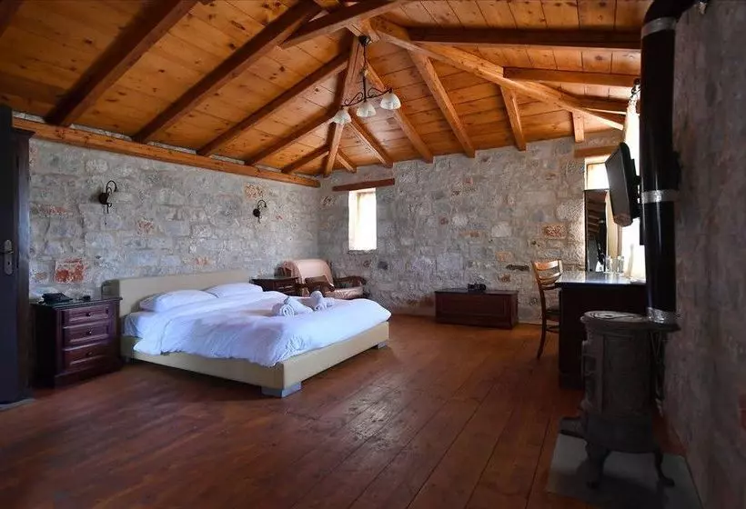 Achelatis Traditonal Guest House