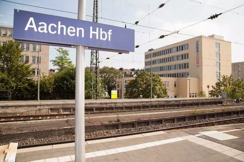 ホテル a&o Aachen Hauptbahnhof