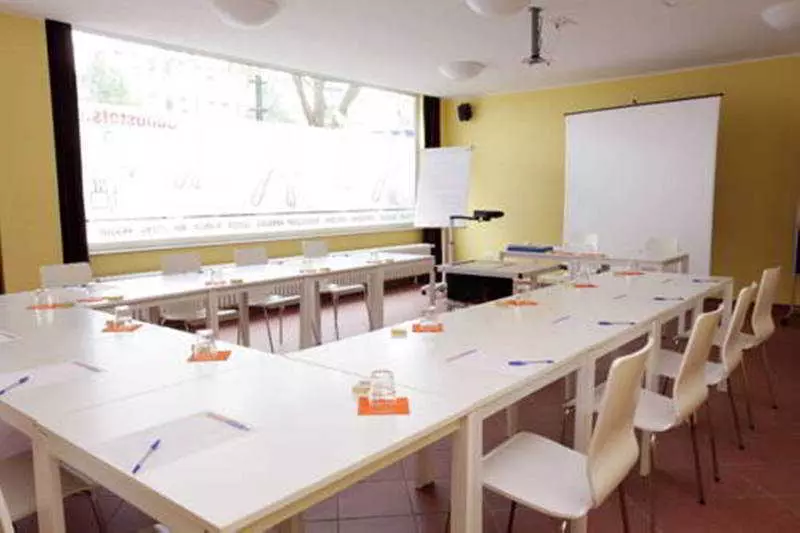 ホテル a&o Aachen Hauptbahnhof