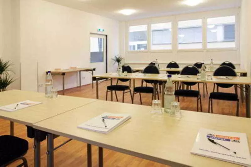 ホテル a&o Aachen Hauptbahnhof