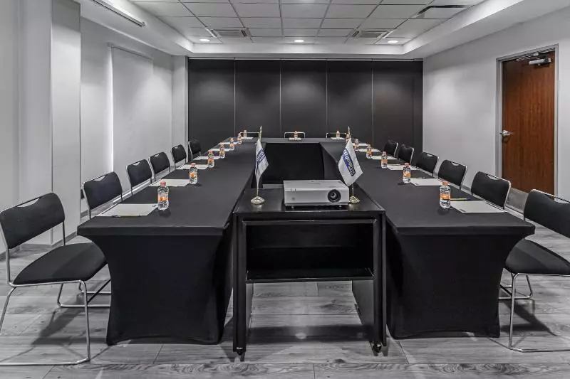 فندق City Express By Marriott Oaxaca