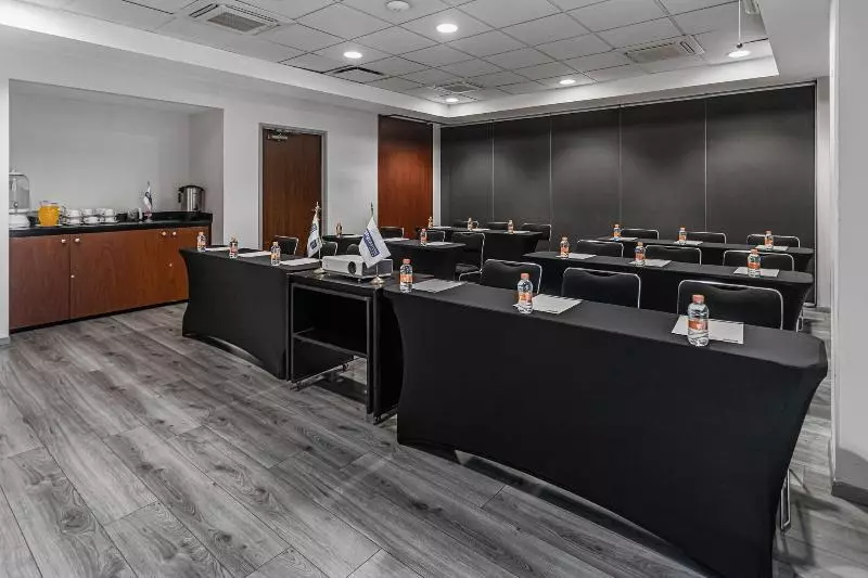 فندق City Express By Marriott Oaxaca