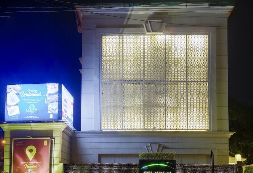 Goldfinch Hotel Mumbai