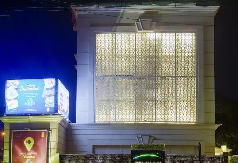 Goldfinch Hotel Mumbai