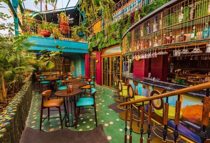 Goldfinch Hotel Mumbai