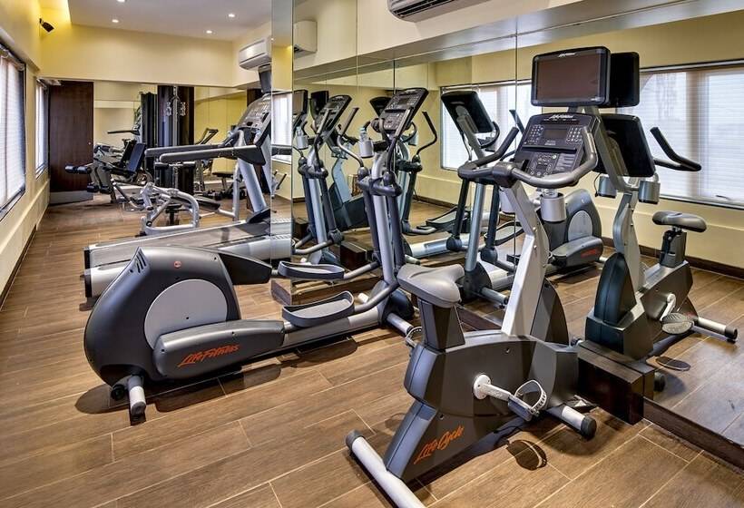 Goldfinch Hotel Mumbai