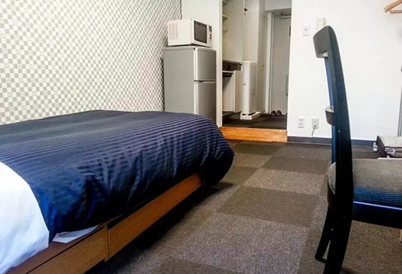 Отель Livemax Budget Fuchu