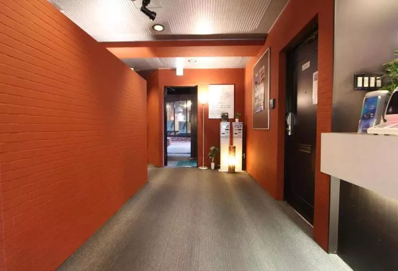 Отель Livemax Budget Fuchu