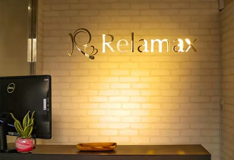 Отель Livemax Budget Fuchu