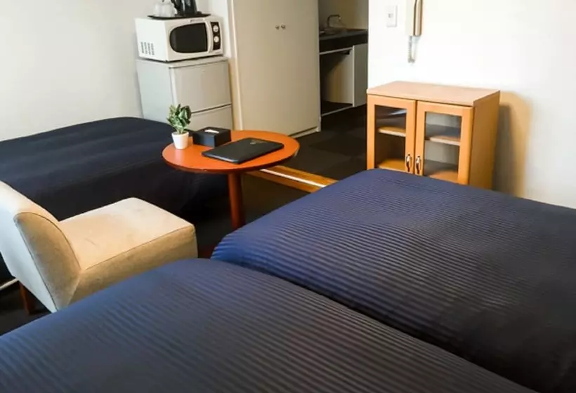 Отель Livemax Budget Fuchu