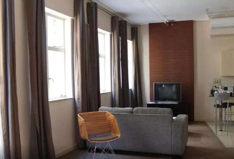 Mapungubwe Hotel Apartments Marshalltown