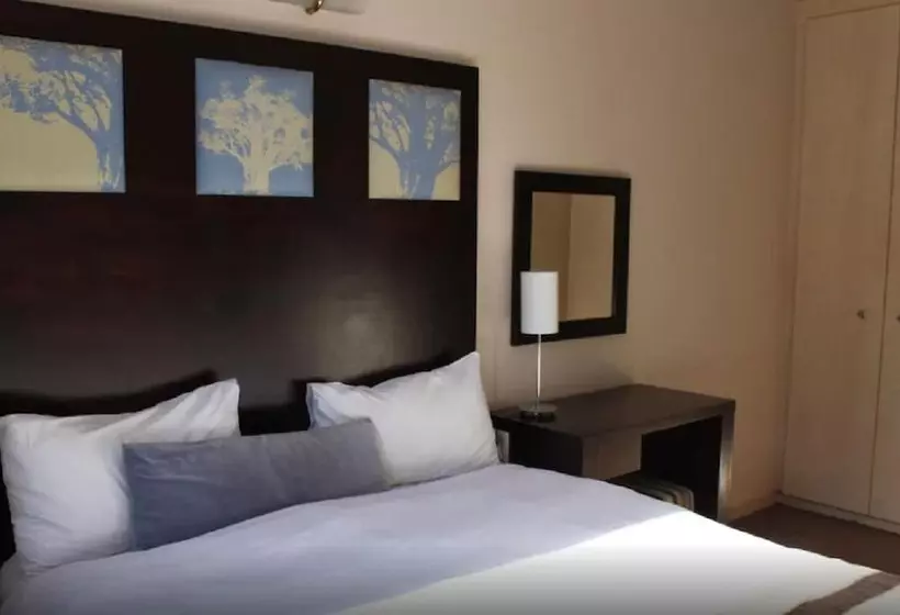 Mapungubwe Hotel Apartments Marshalltown