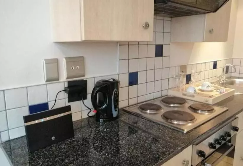 Mapungubwe Hotel Apartments Marshalltown