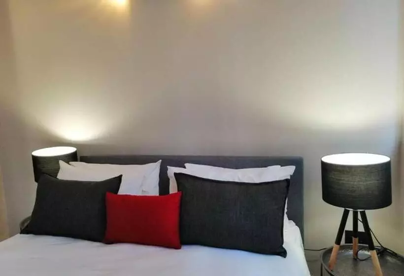 Mapungubwe Hotel Apartments Marshalltown