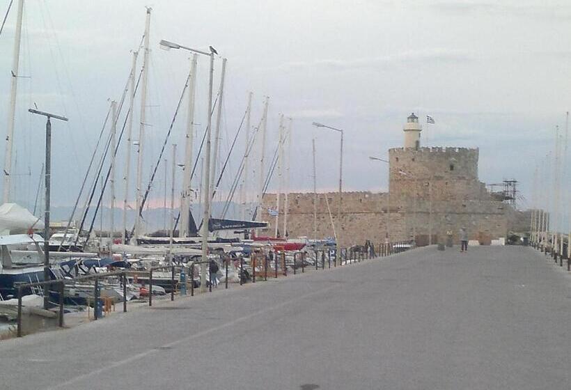 Pyrgos Hotel Apartments