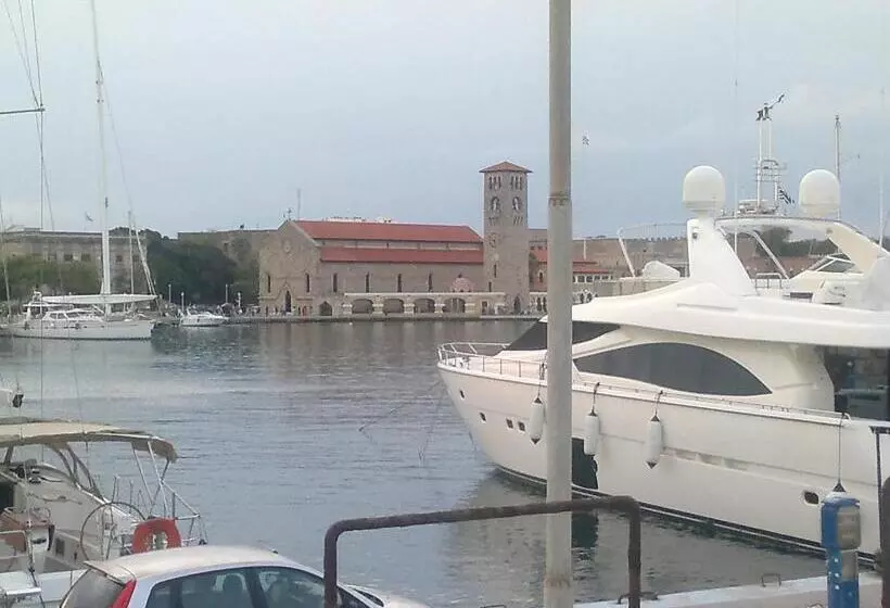 Pyrgos Hotel Apartments