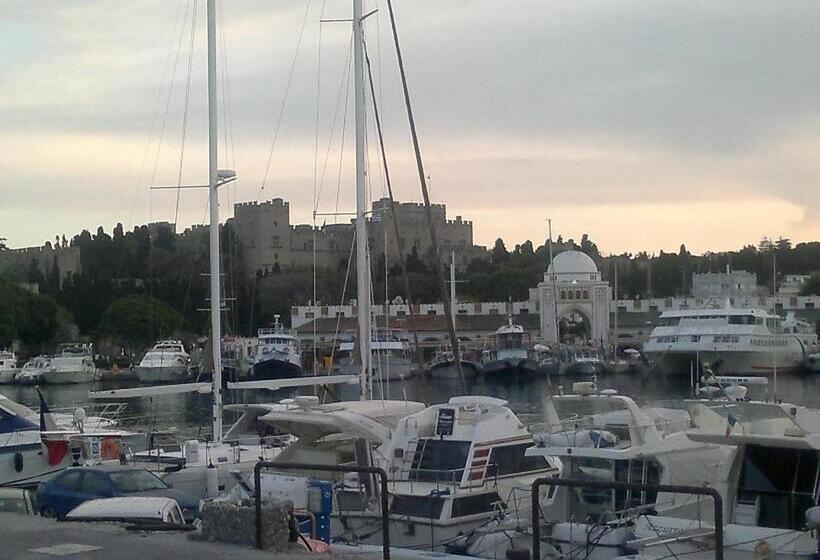 Pyrgos Hotel Apartments