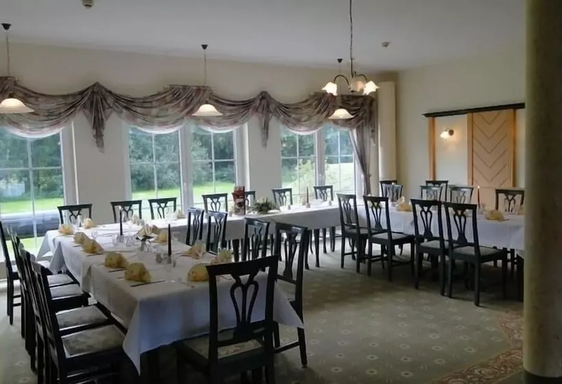 Friesenhof Hotel Restaurant Reitanlage