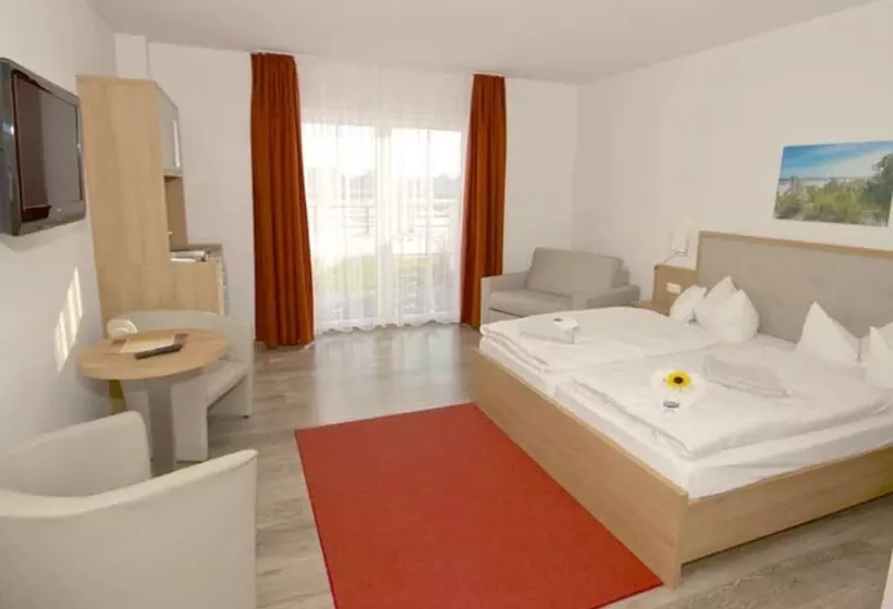 Friesenhof Hotel Restaurant Reitanlage