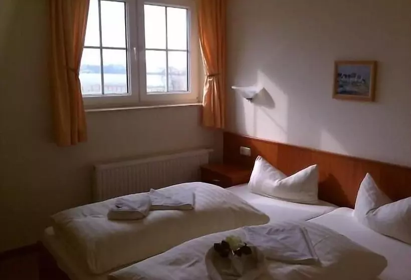 Friesenhof Hotel Restaurant Reitanlage