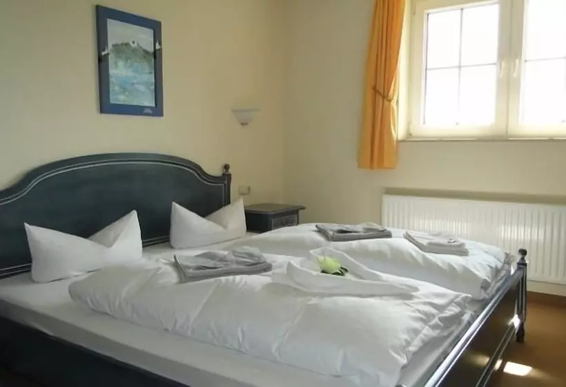 Friesenhof Hotel Restaurant Reitanlage