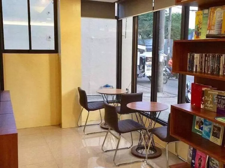 Hotel Ancestors Pension House