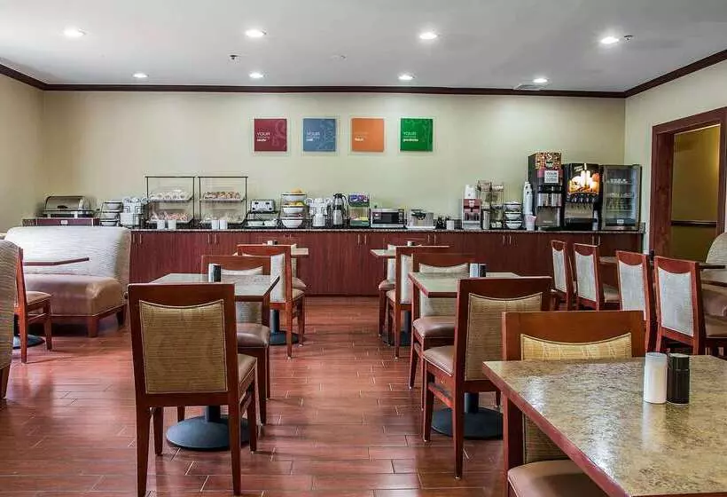 هتل Comfort Inn & Suites University South