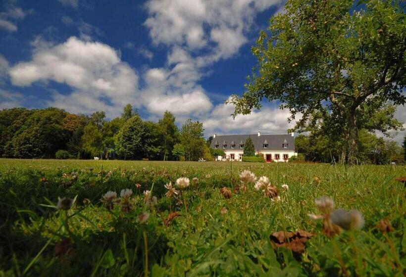 فندق Domaine De Kereven