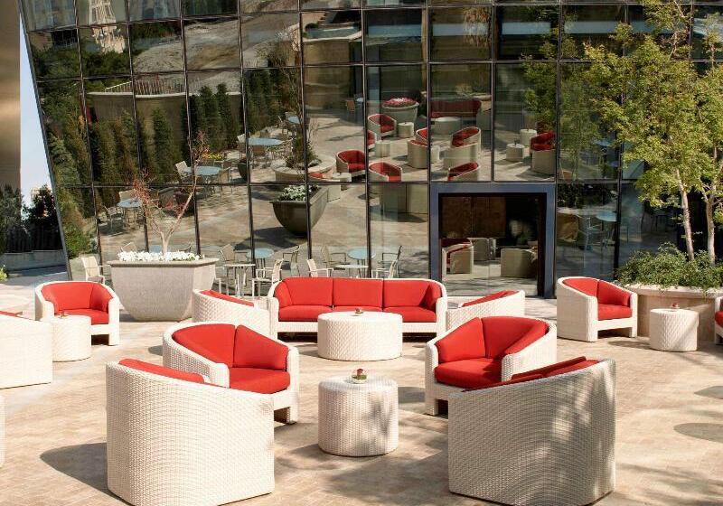 هتل Fairmont Baku  Flame Towers