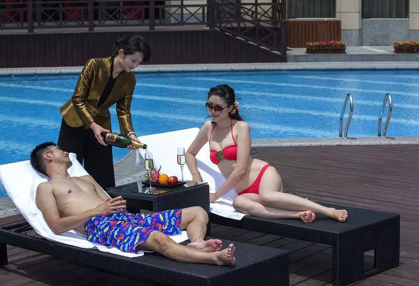 Отель Gluxe Hongqiao