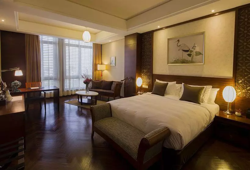 Отель Gluxe Hongqiao