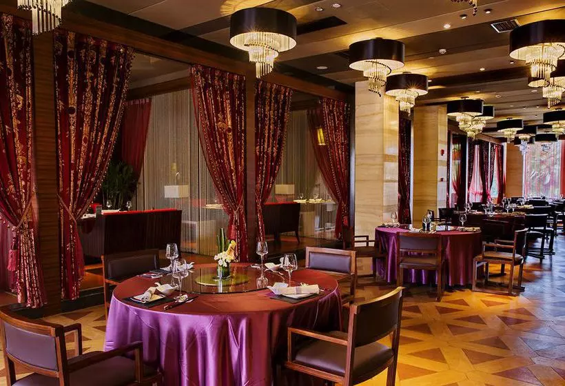 Отель Gluxe Hongqiao